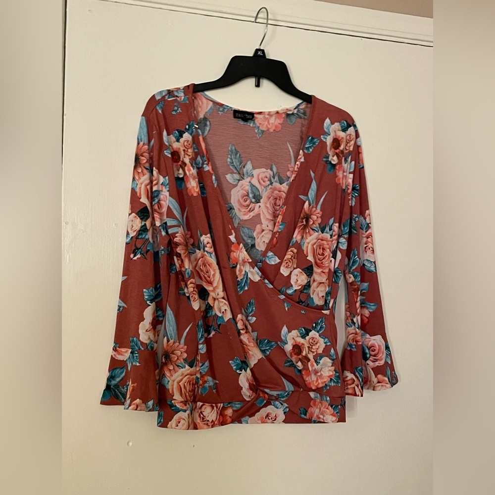 Zenobia Floral V-Neck Blouse